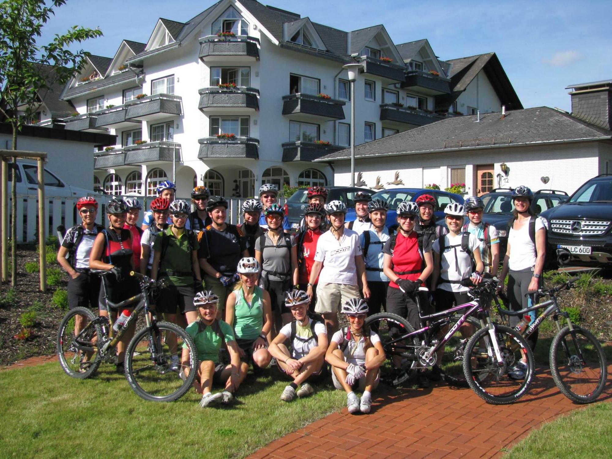 Hotel Hochheide Willingen  Bagian luar foto